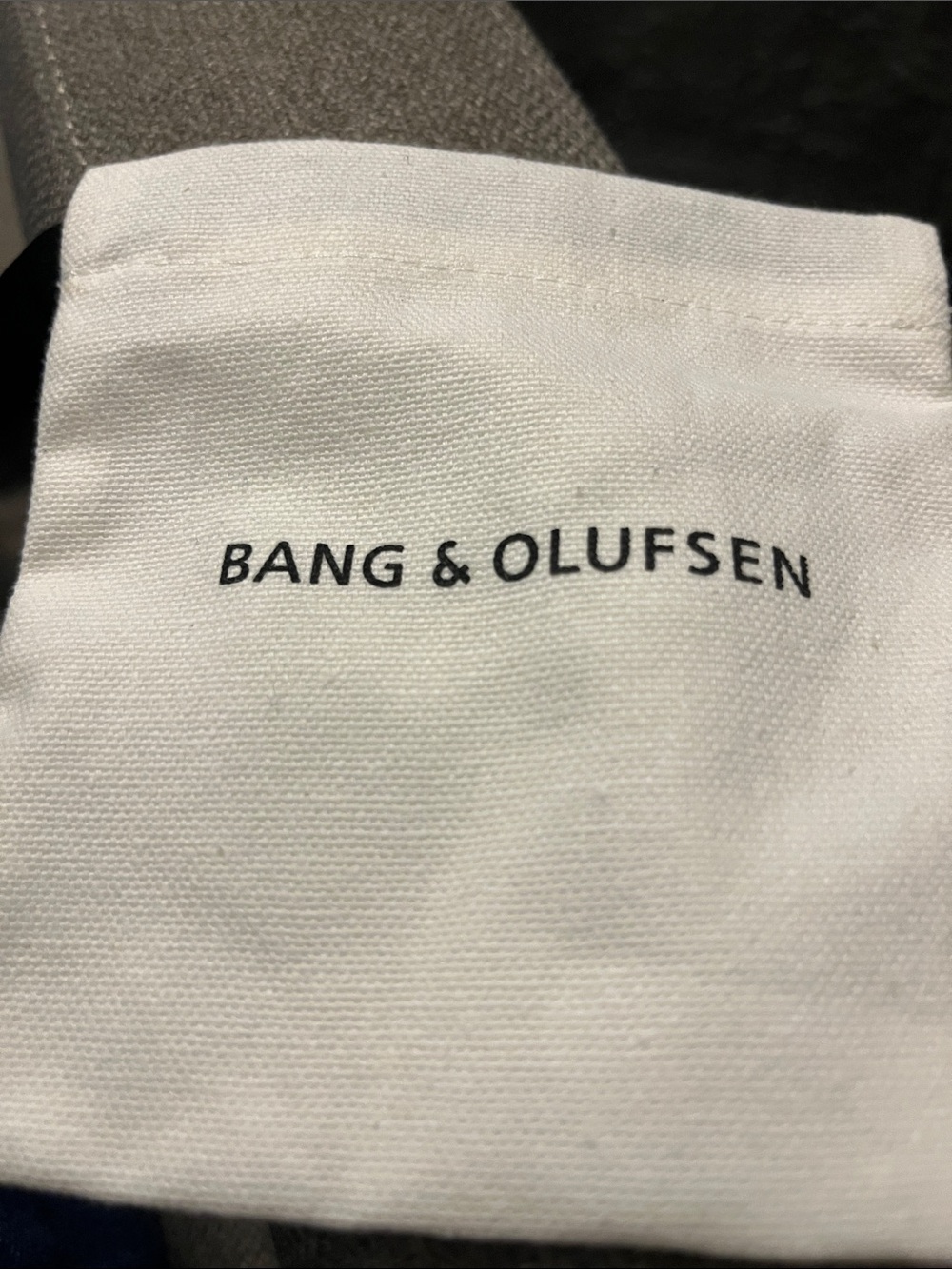 Bang & Olufsen White and Black Men’s Toiletry Pouch